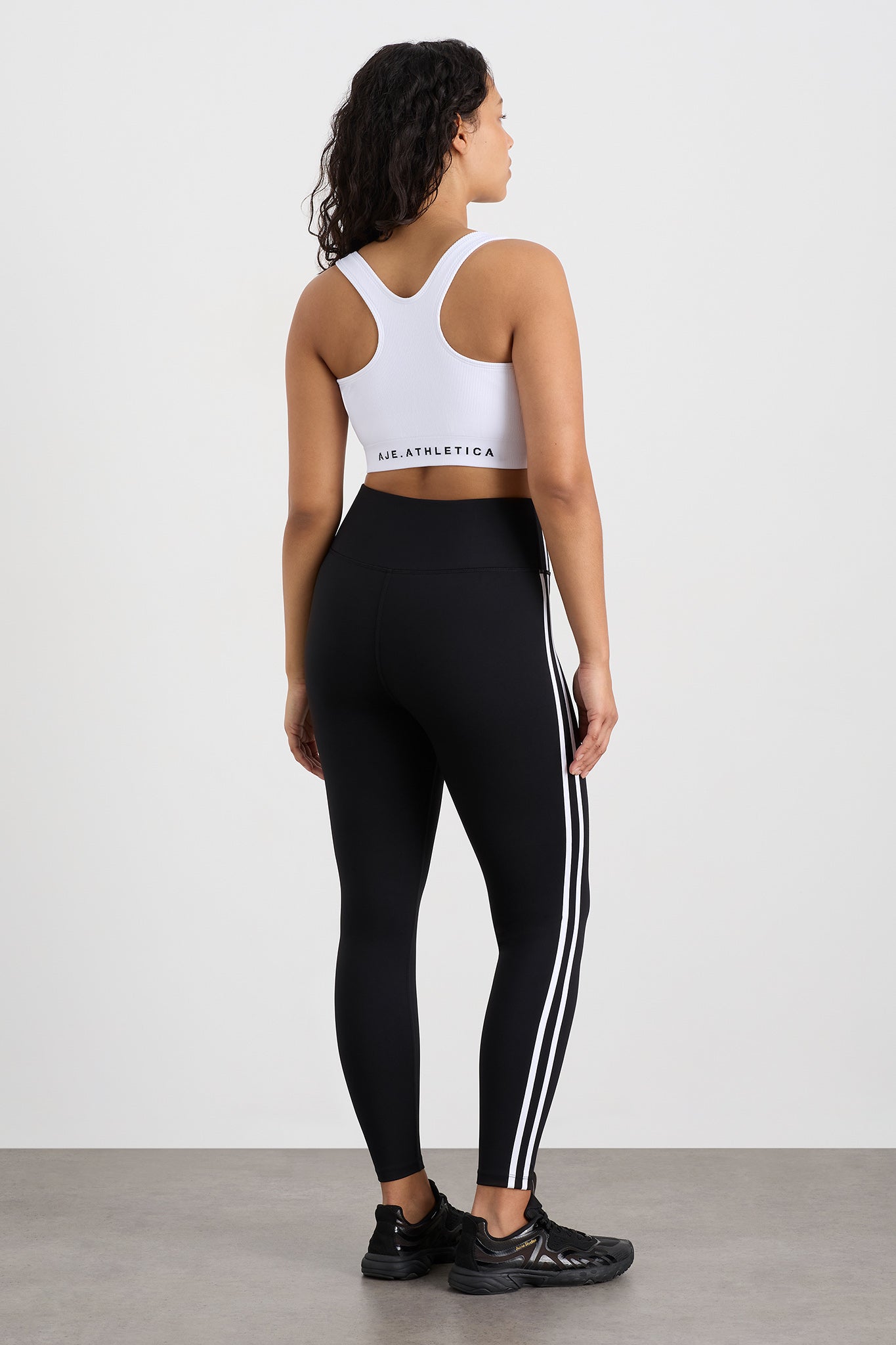 size: 12