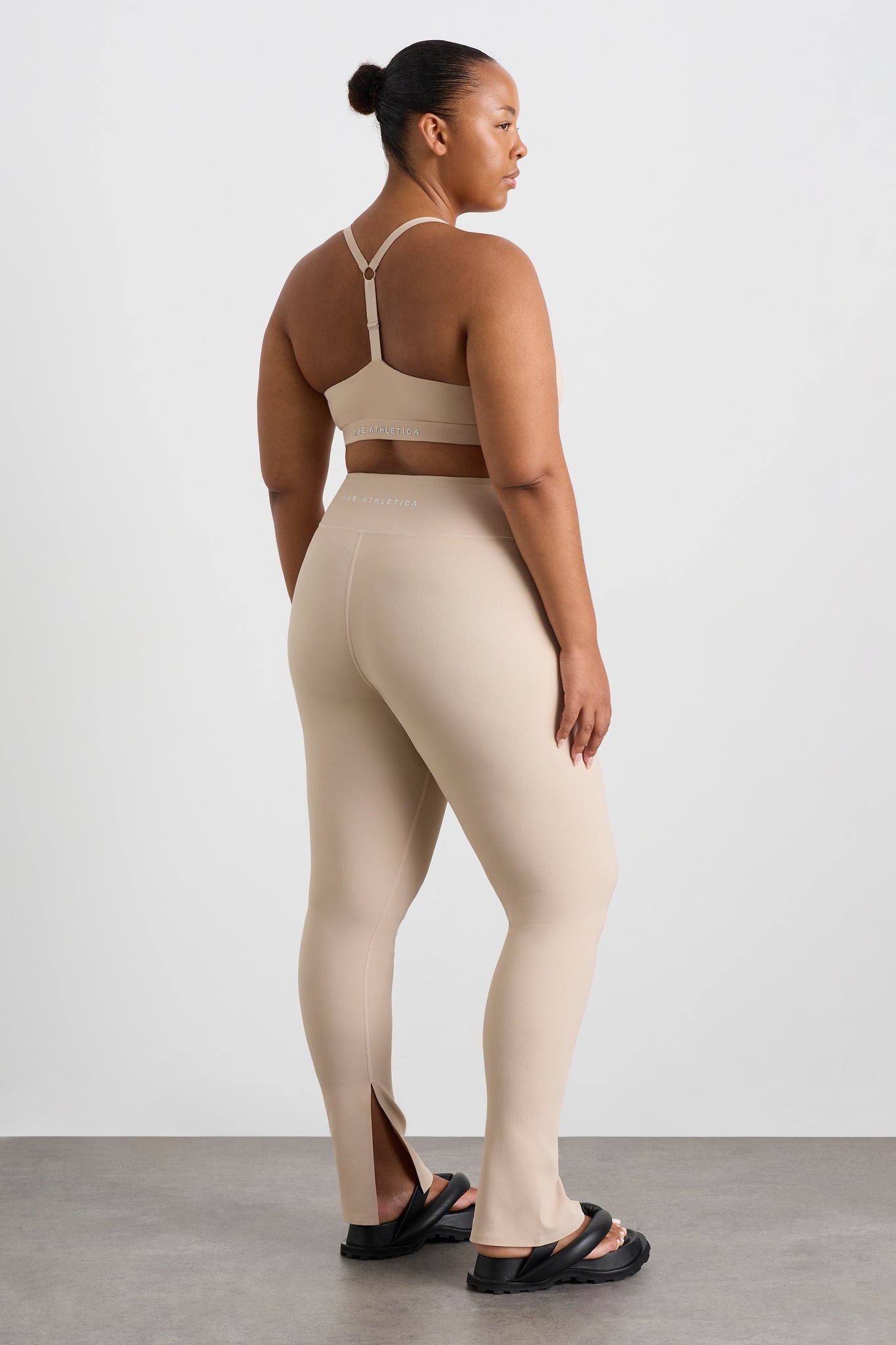 size: 16