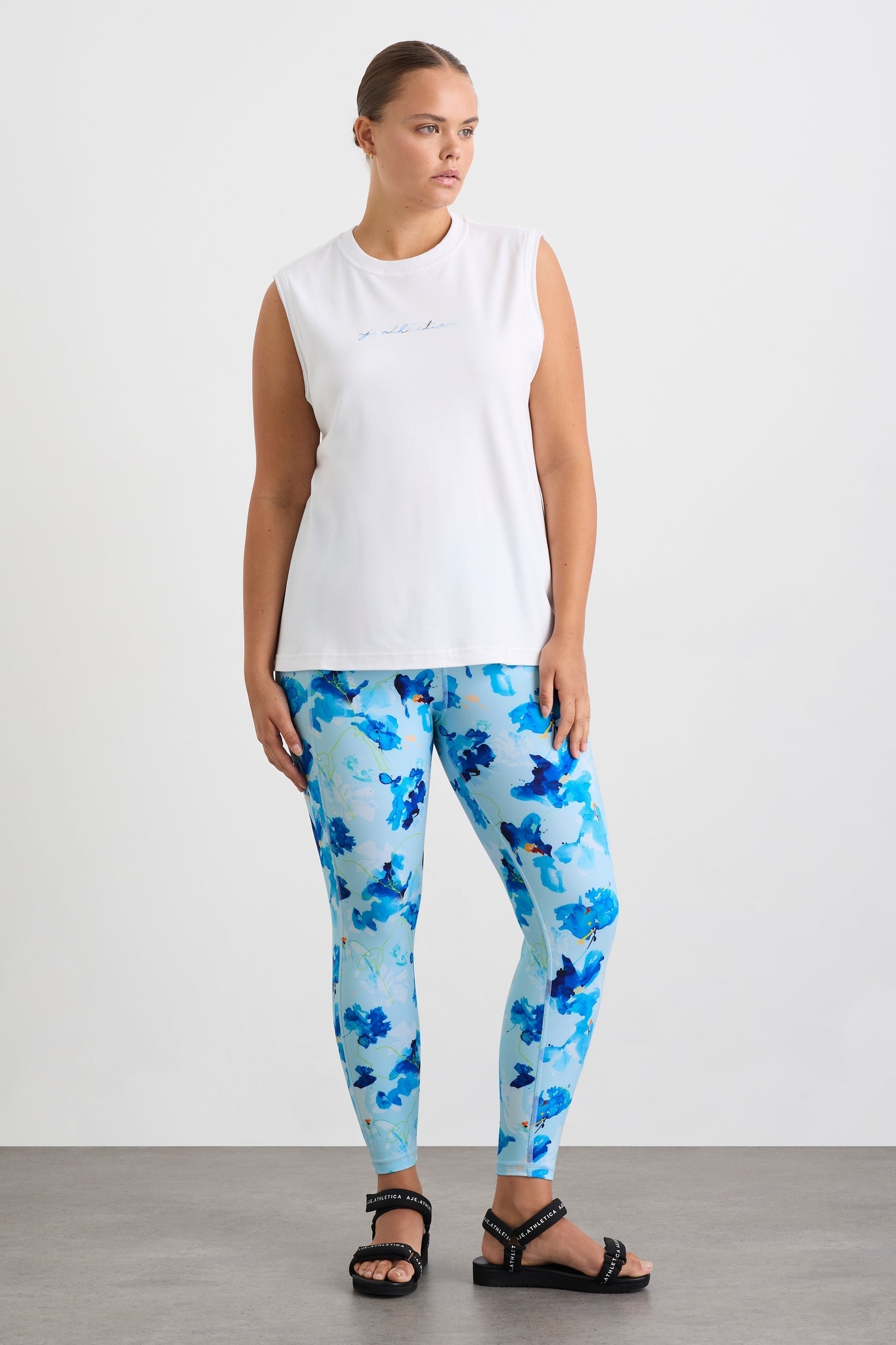 size: 16