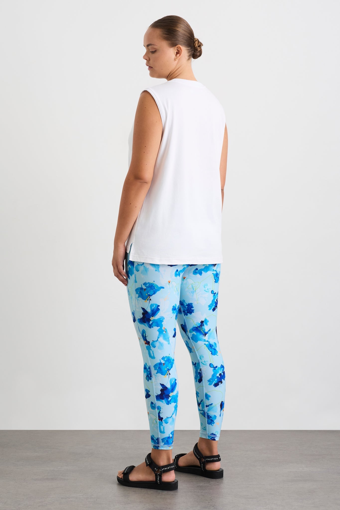 size: 16