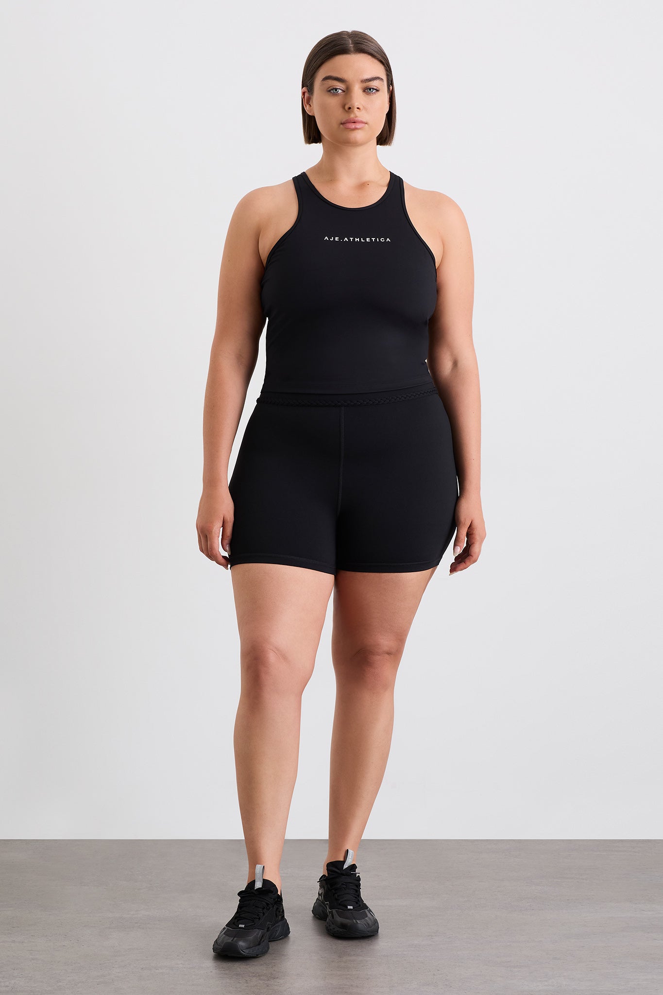 size: 16