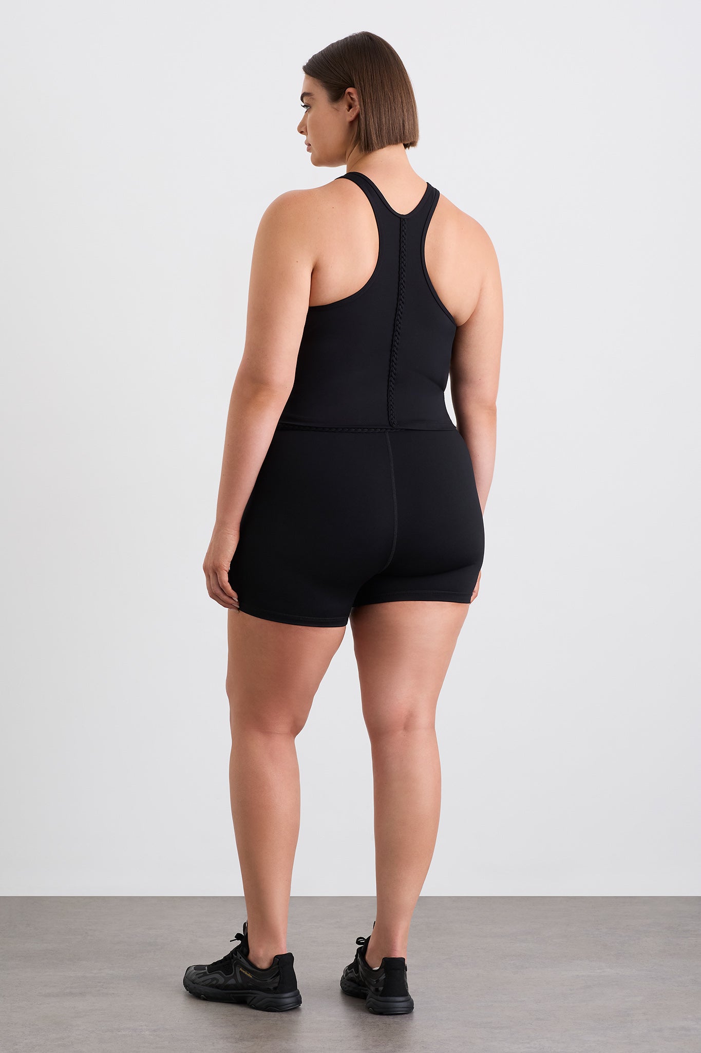 size: 16