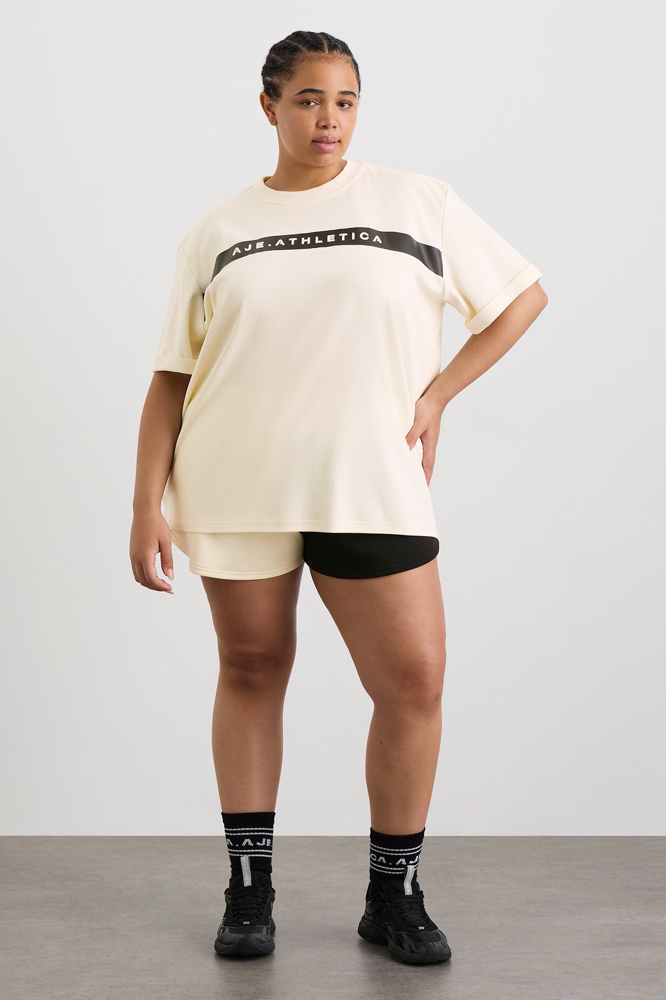 size: 16
