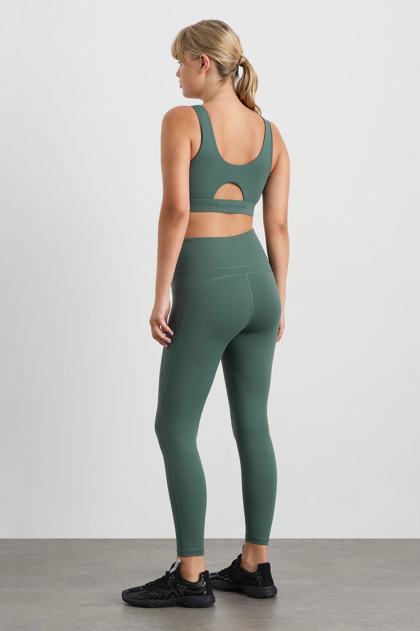 size: 12