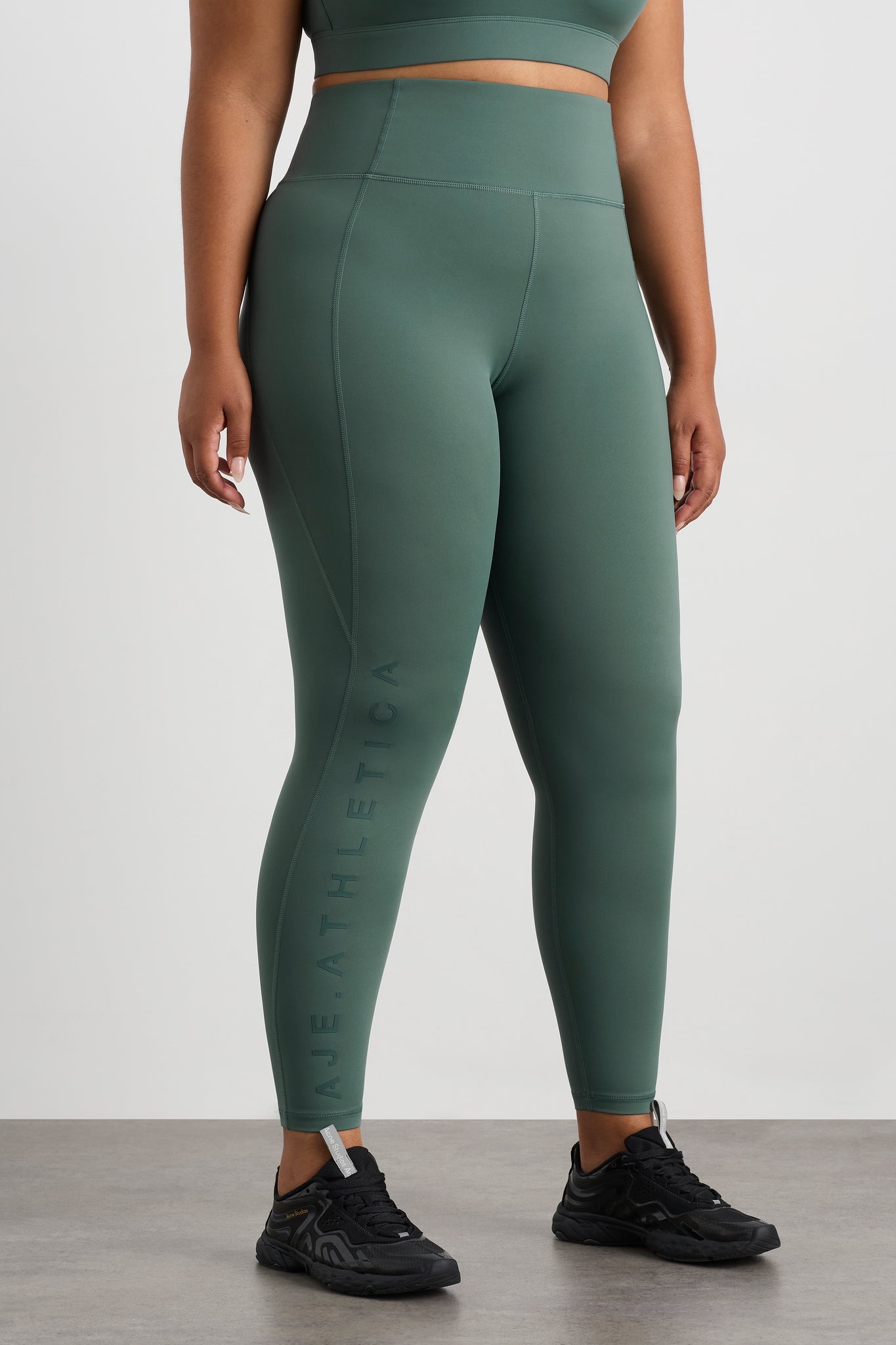 size: 16