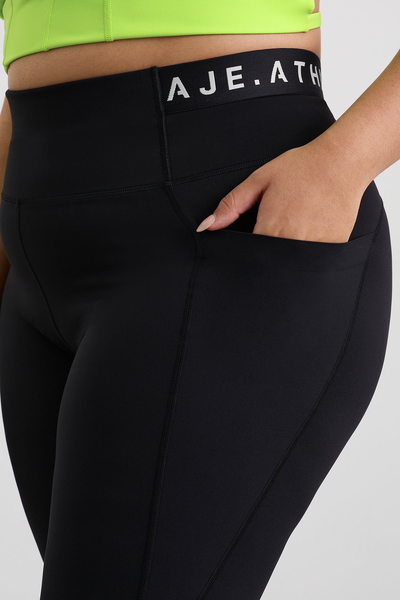 size: 16