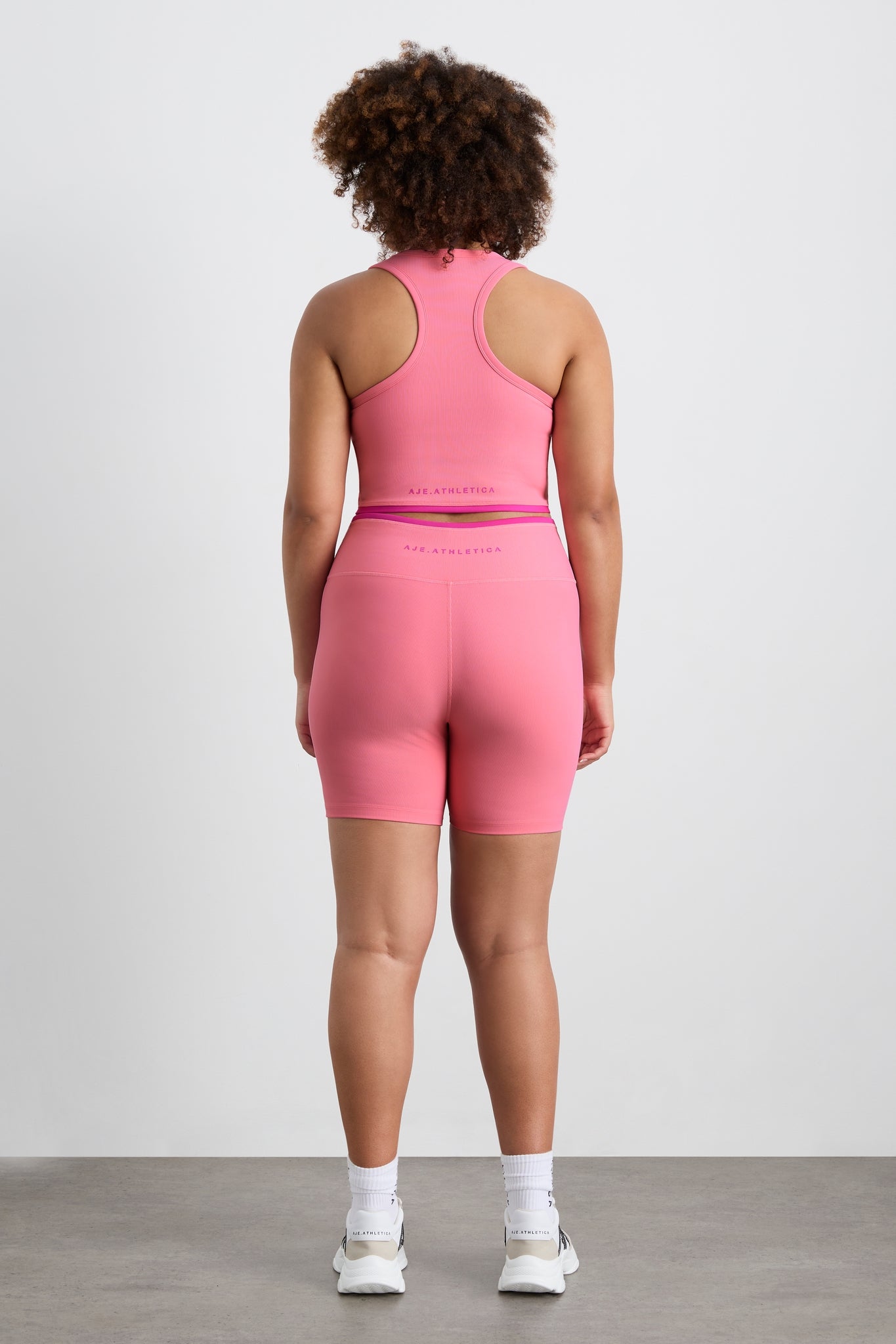 size: 16