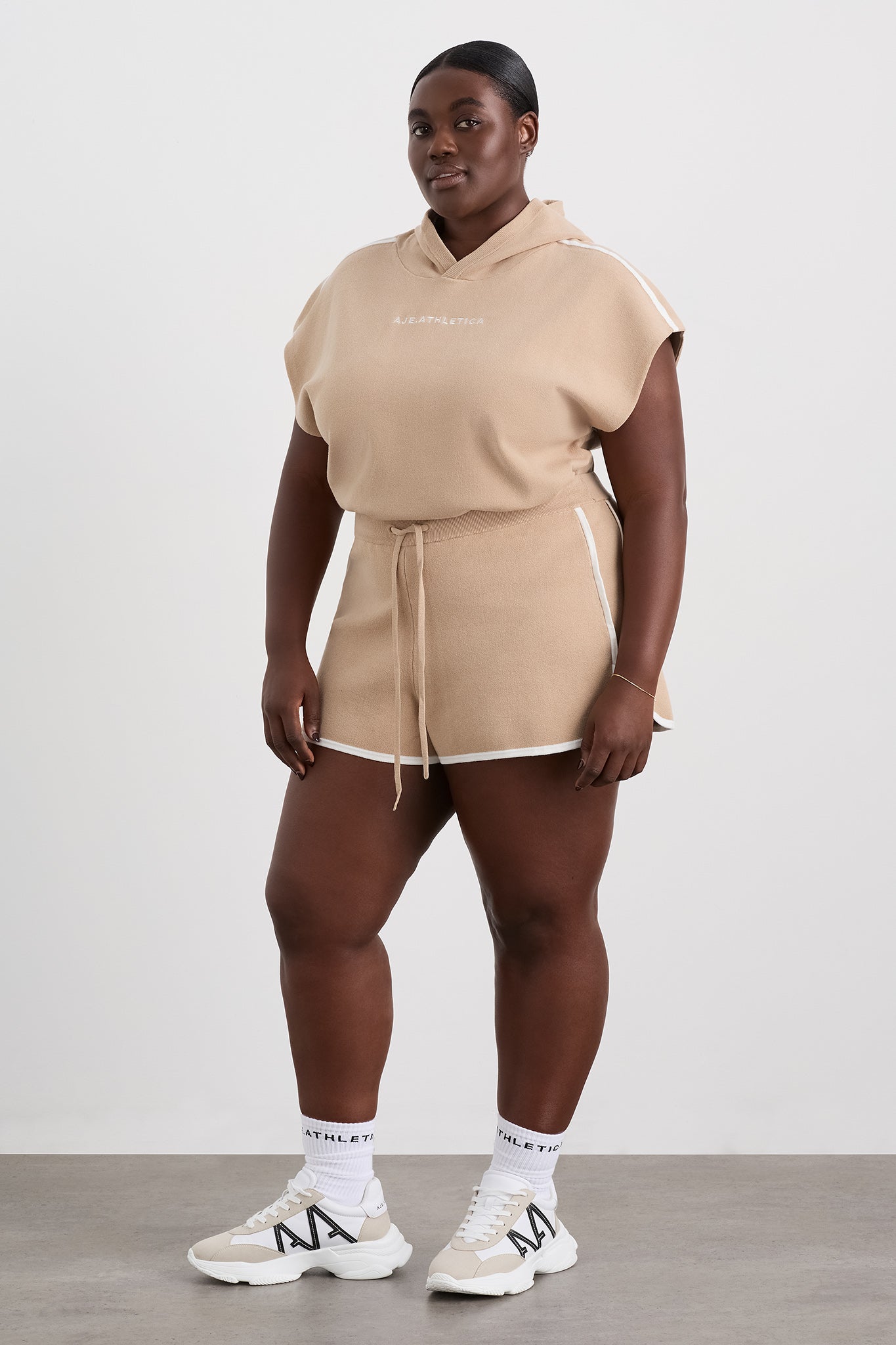size: 16