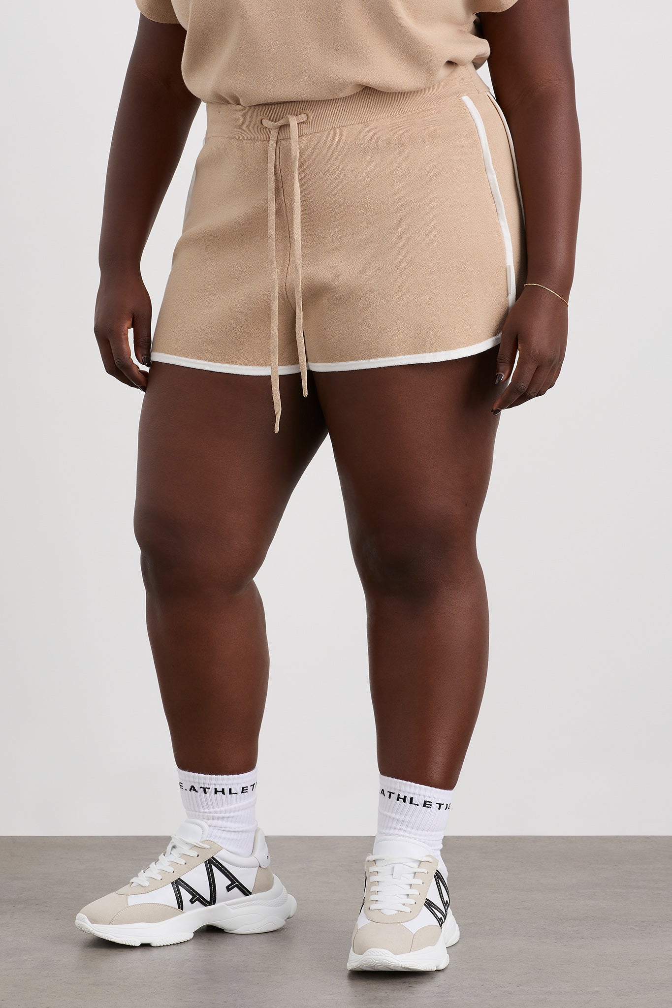 size: 16