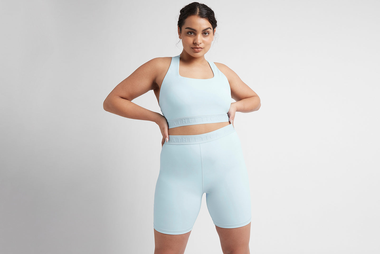 Mid Rise Logotape Shorts 607