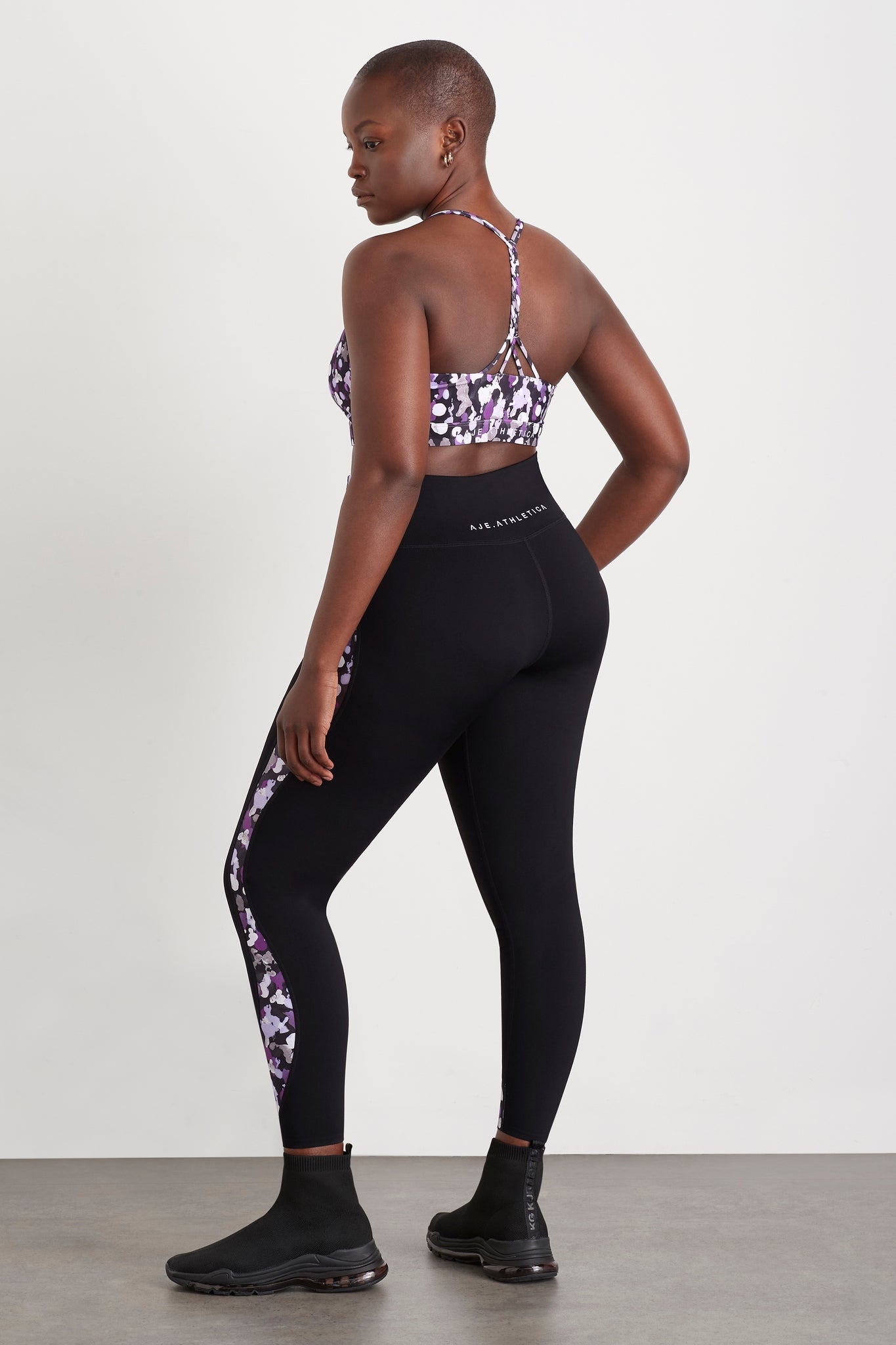 size: 12