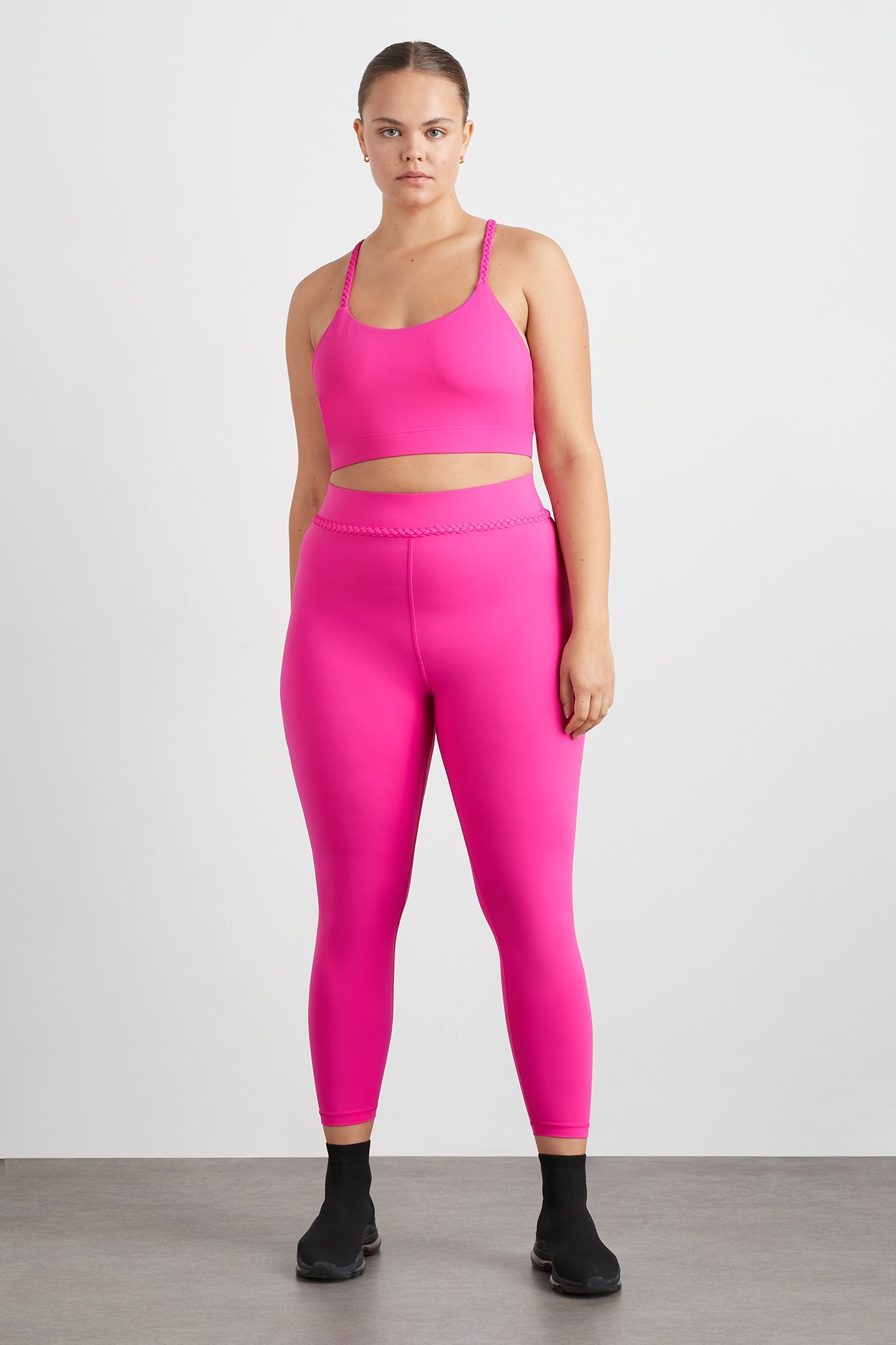 size: 16