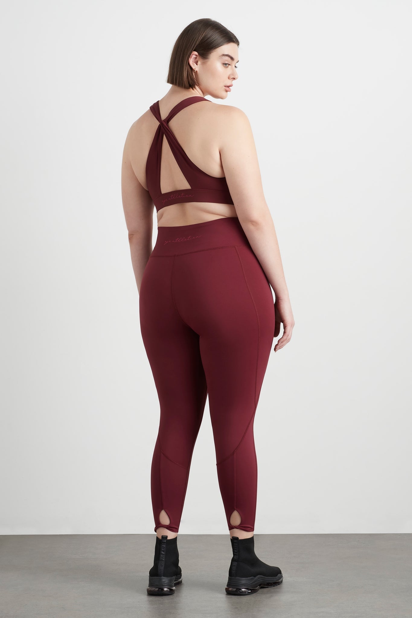 Size: 16