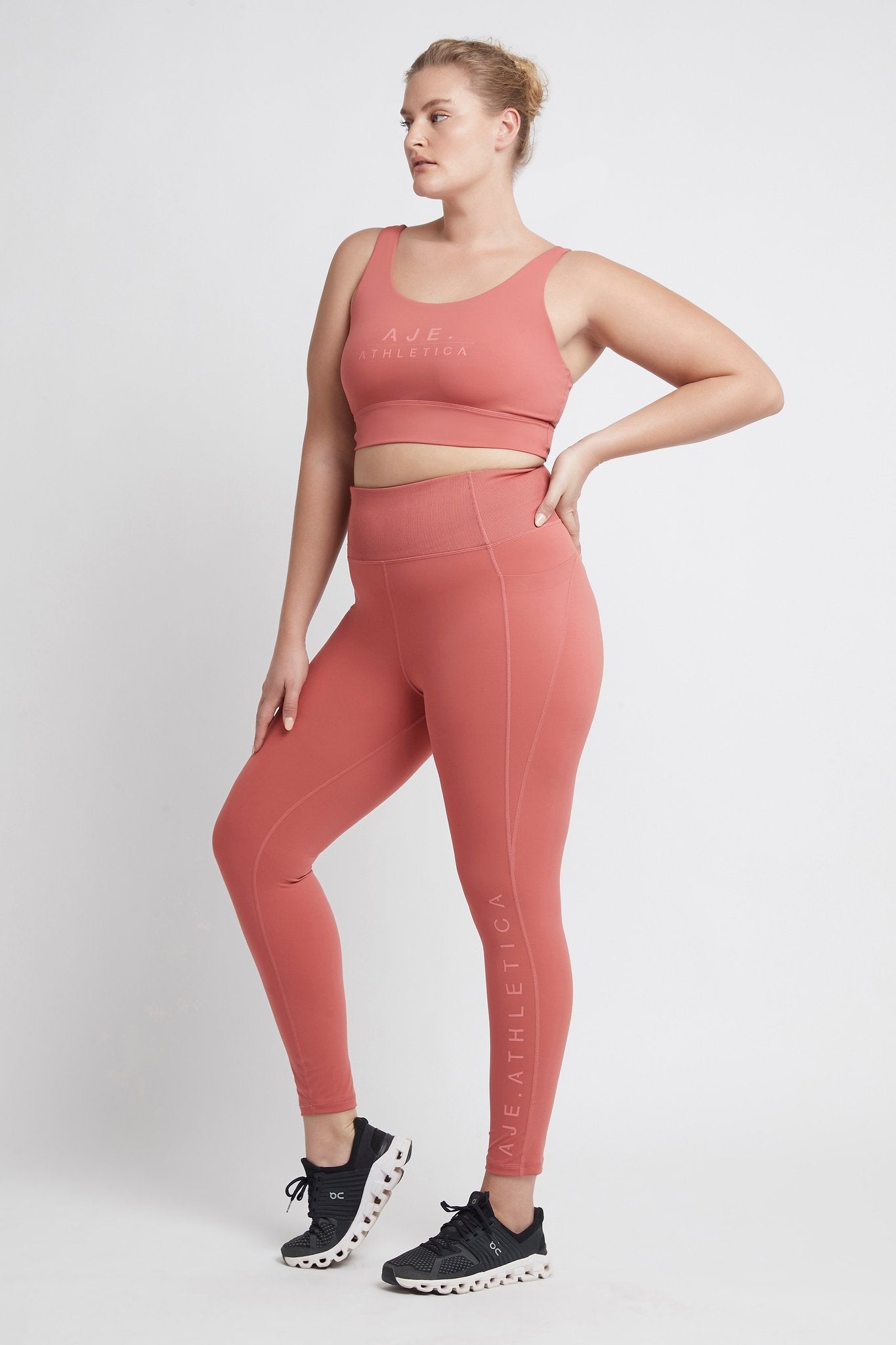 size: 16