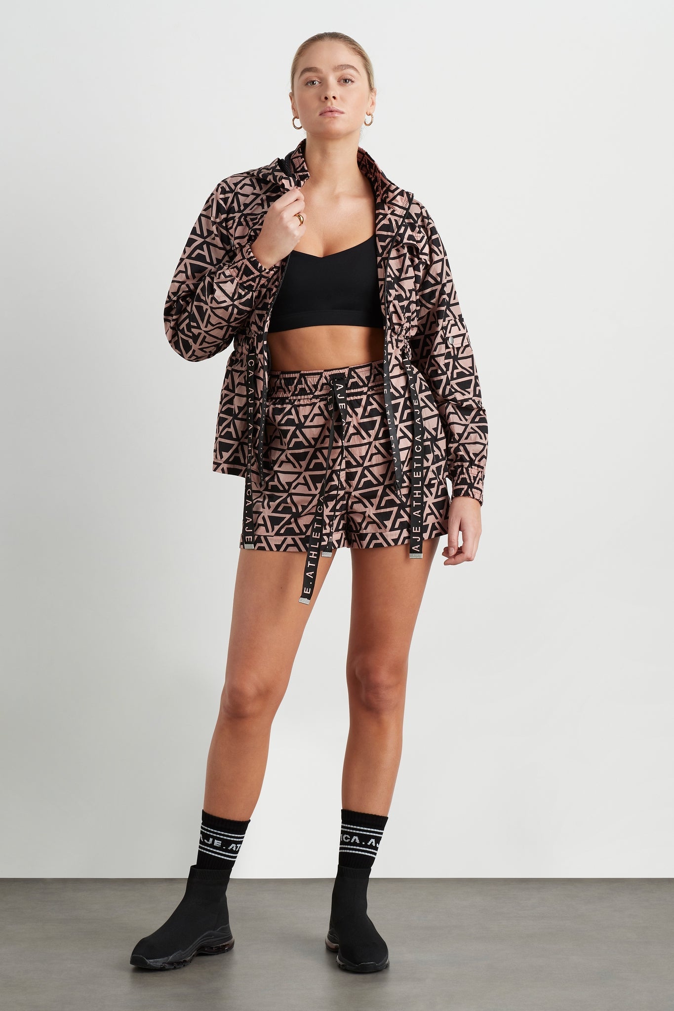size: 8