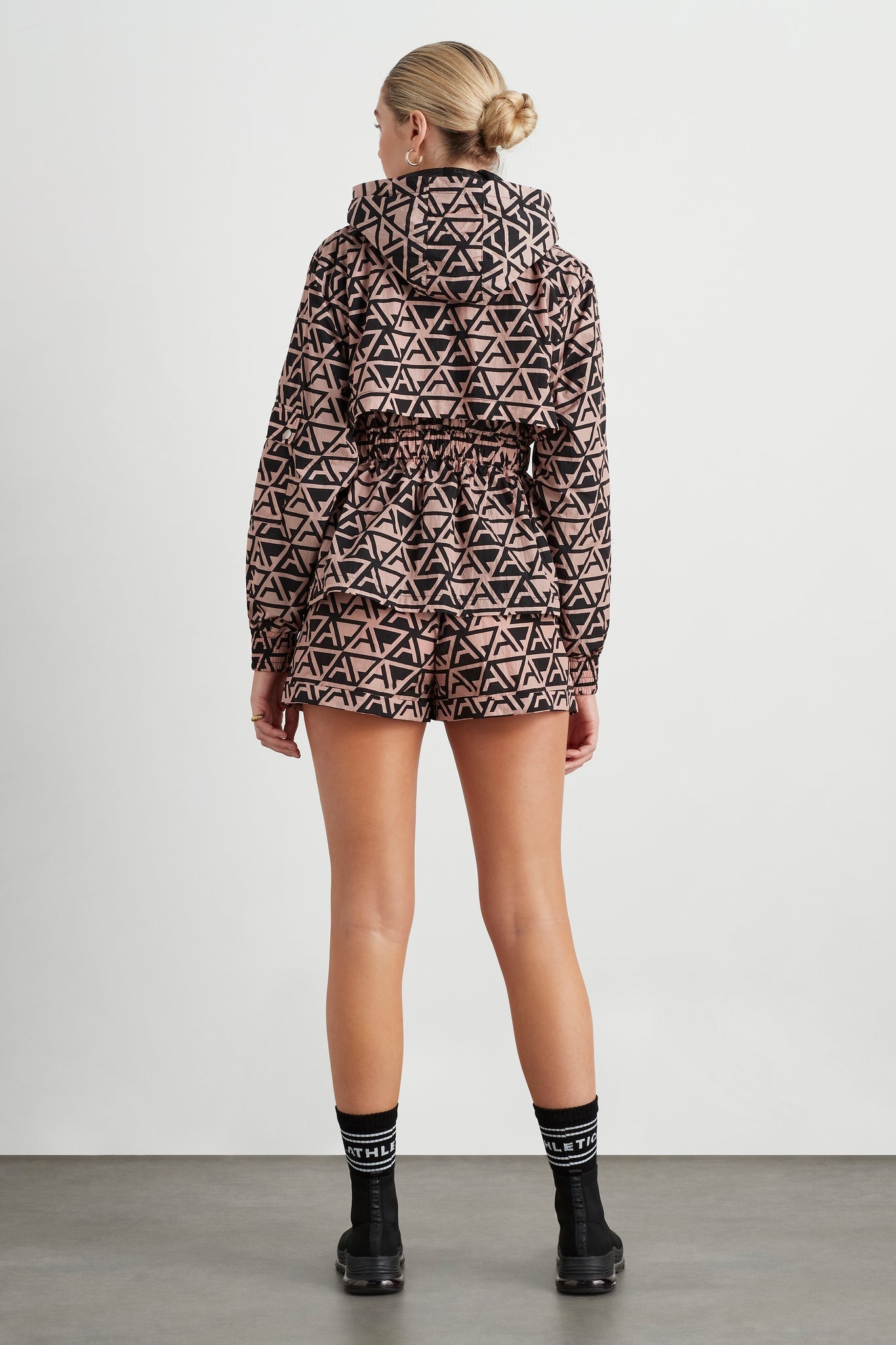 size: 8