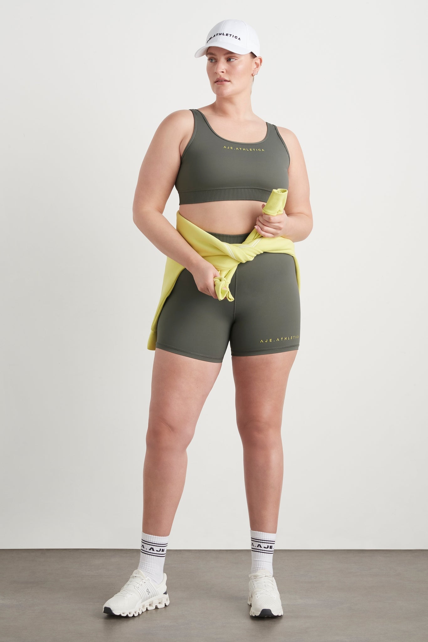 Size: 16