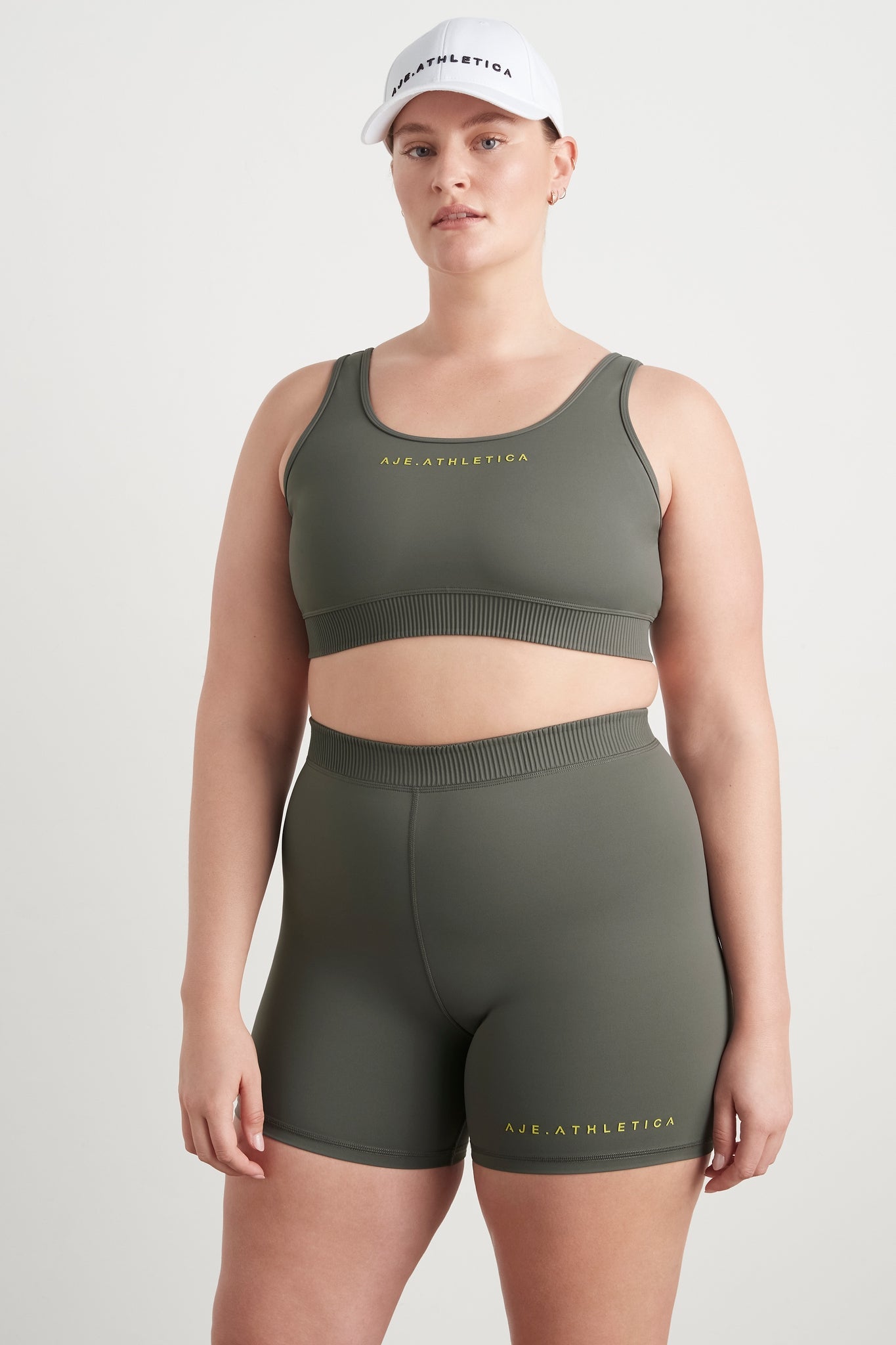 Size: 16