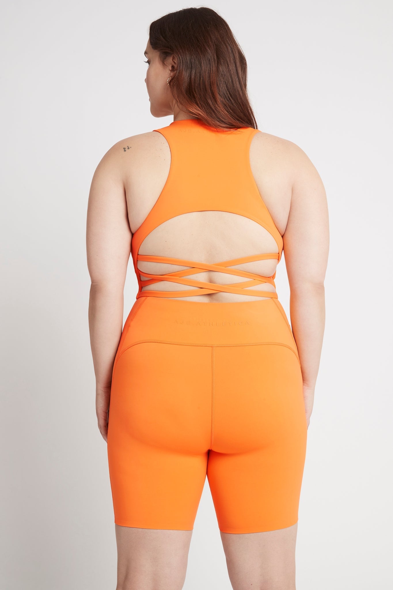 size: 16