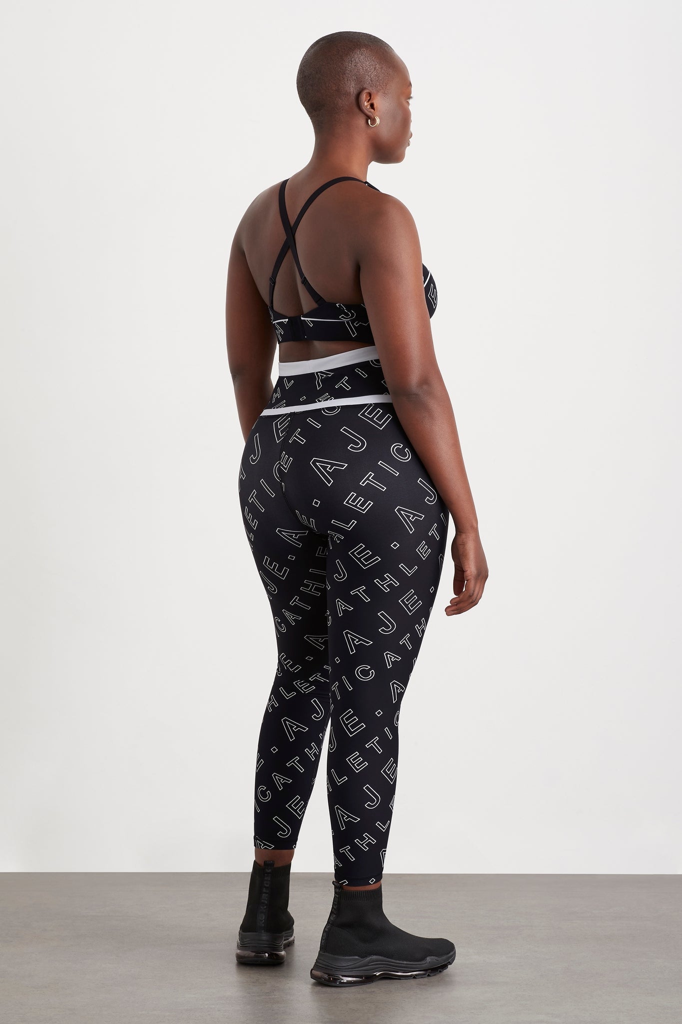 size: 12