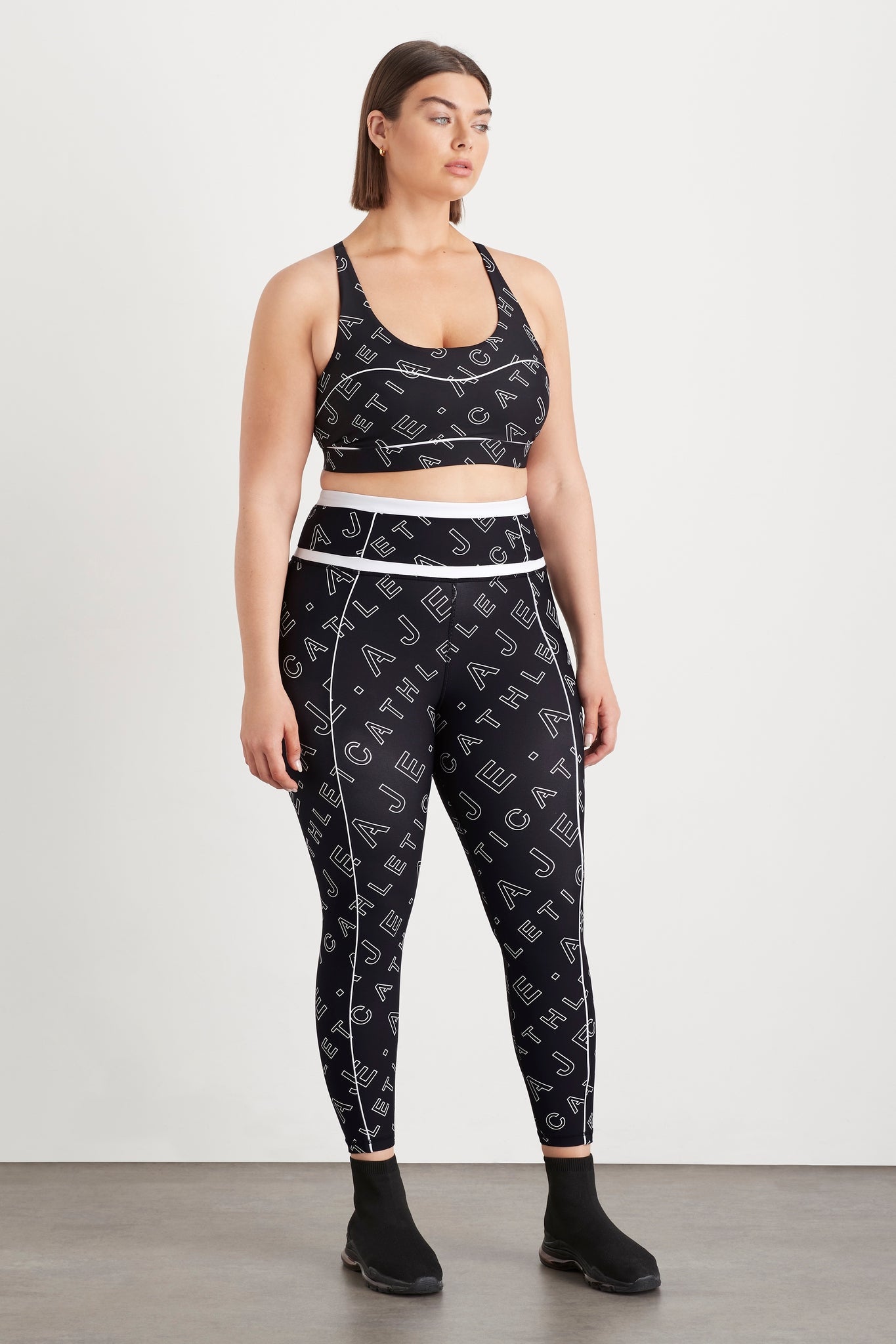 size: 16