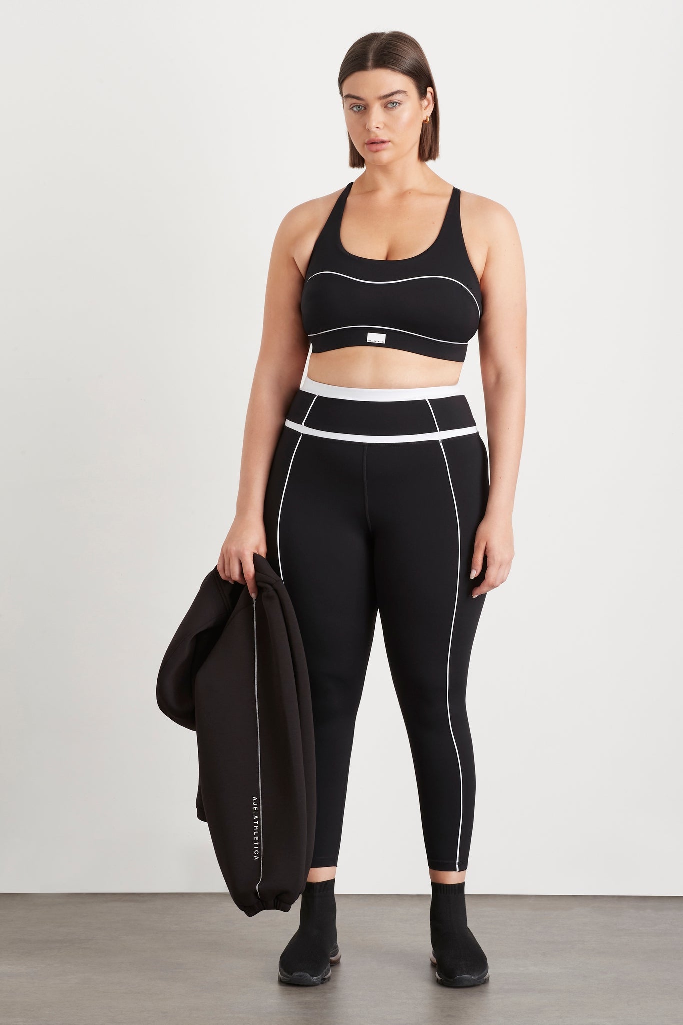 size: 16