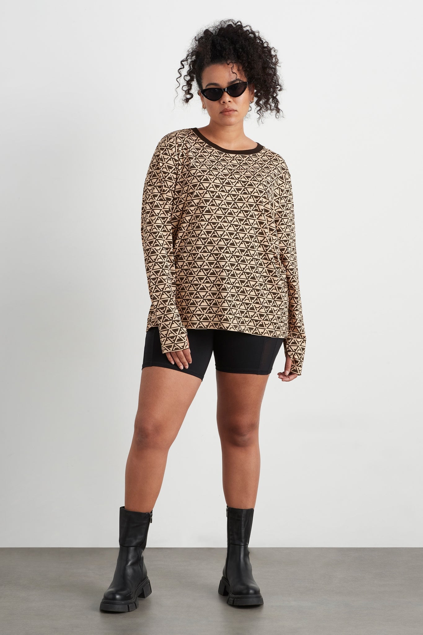 size: 16