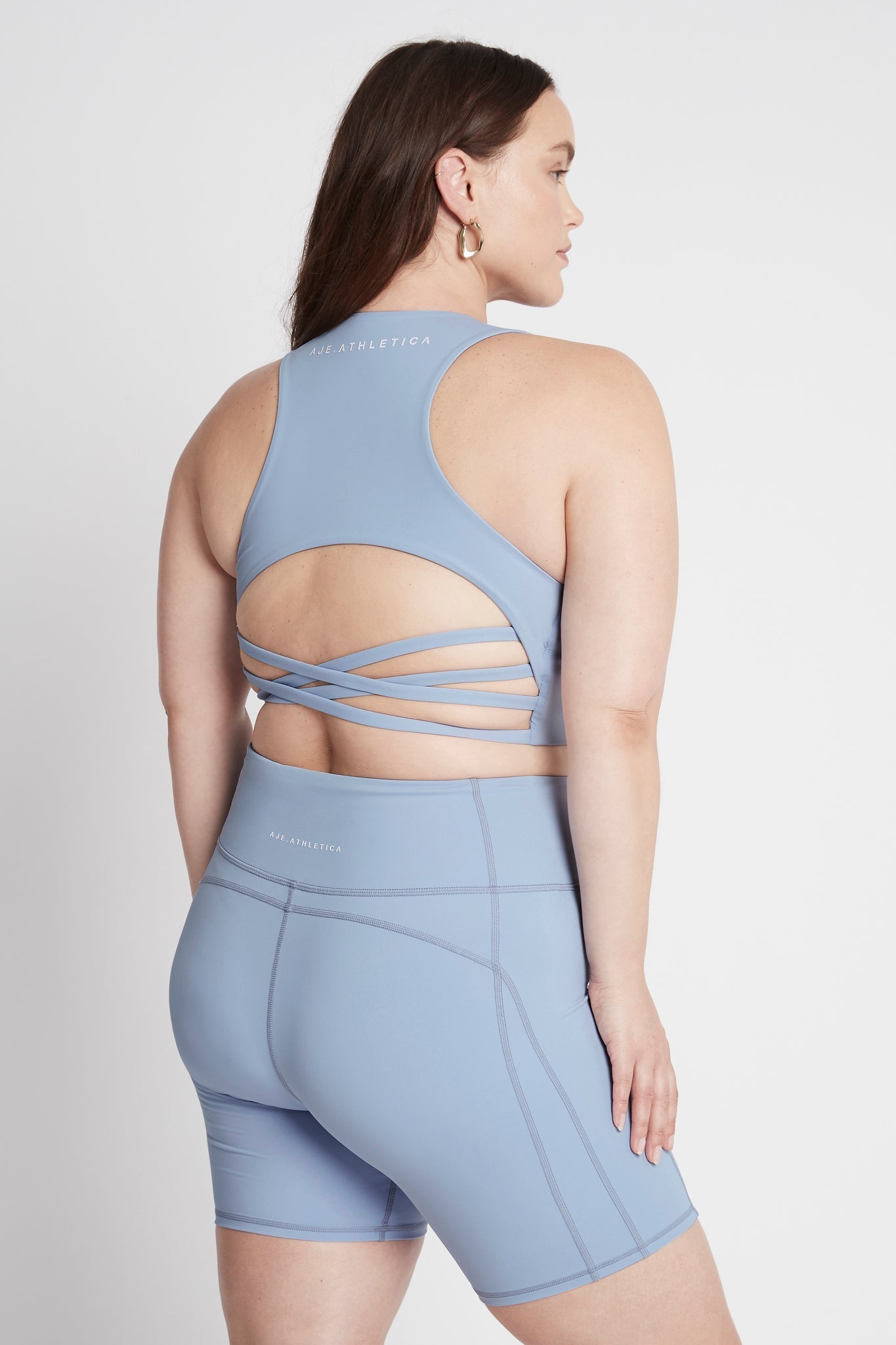 size: 16
