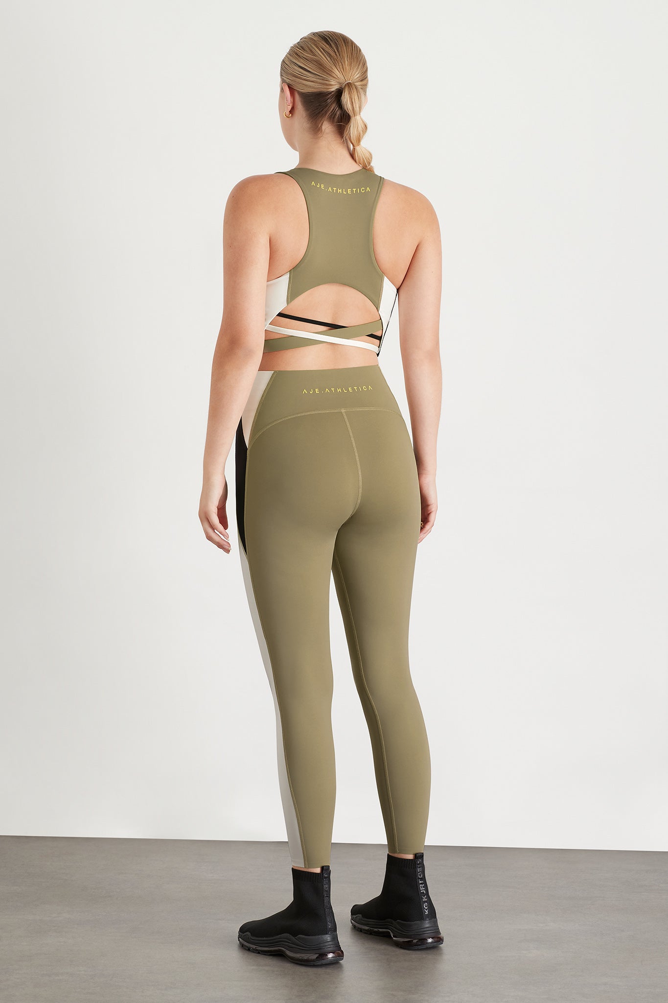 size: 12