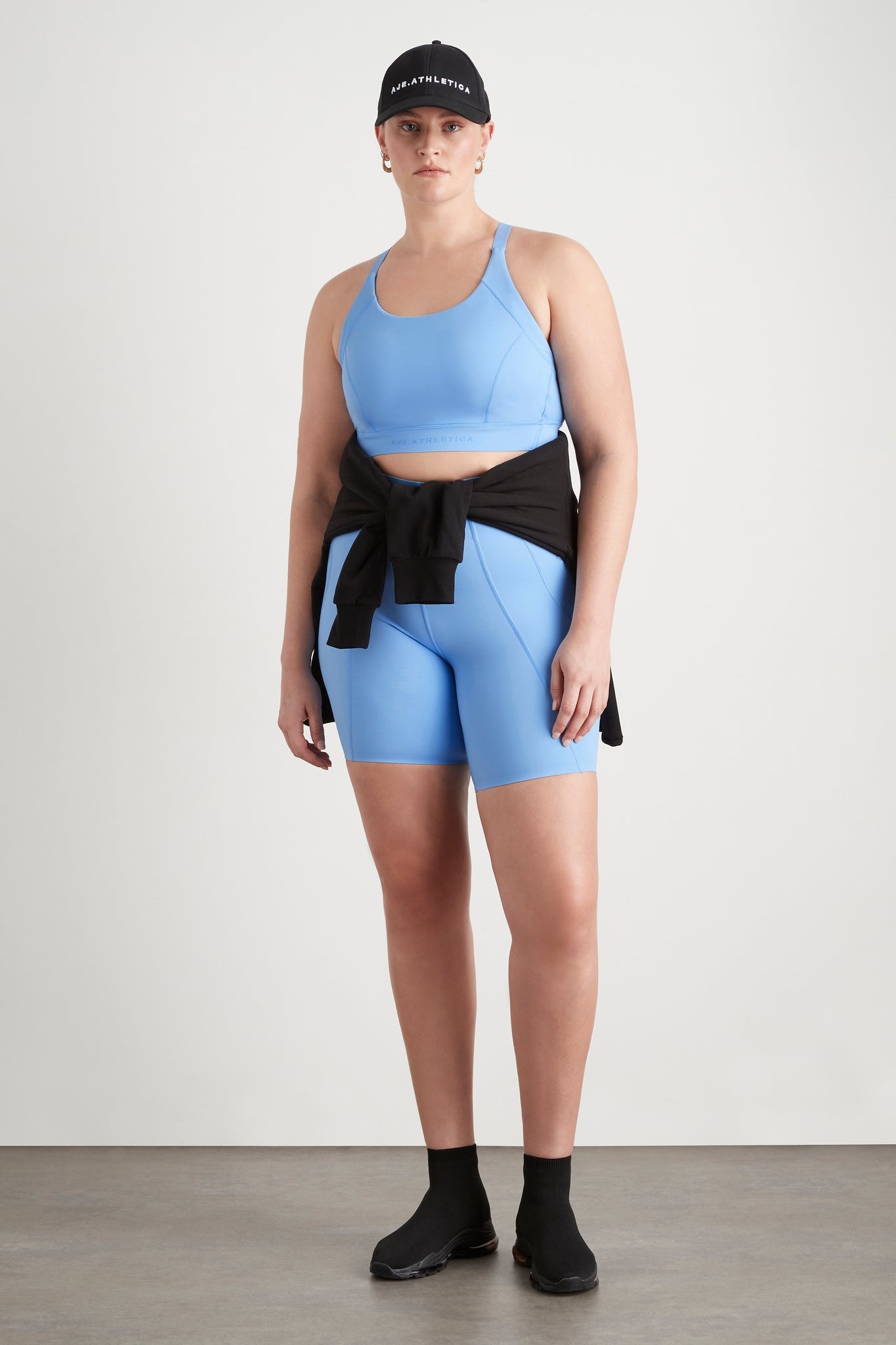size: 16