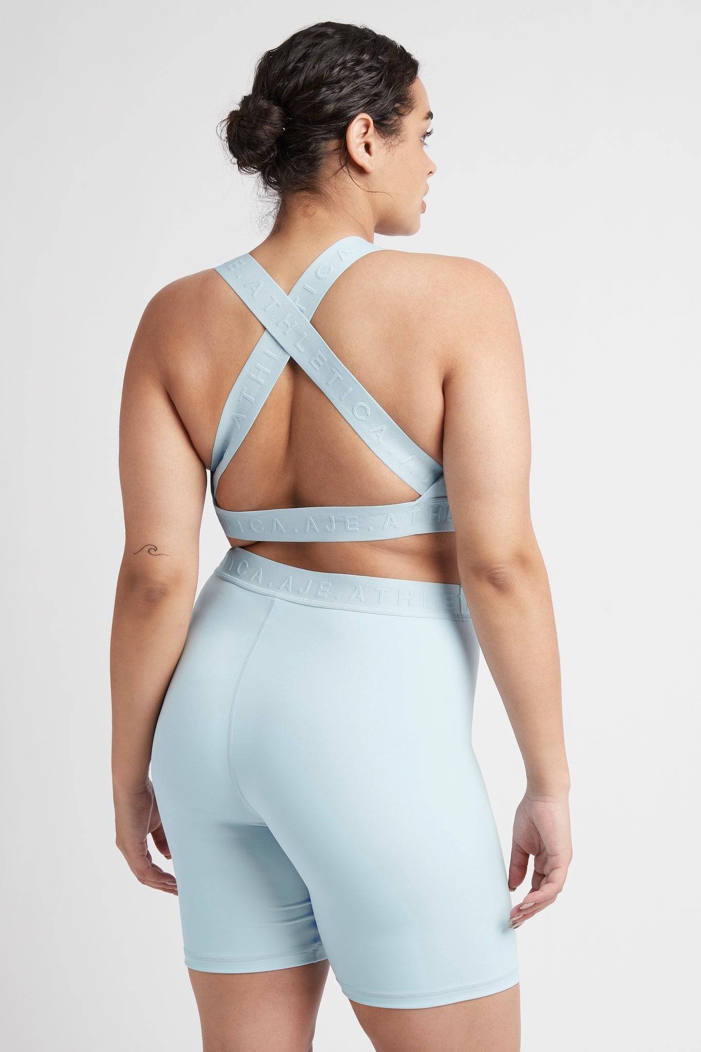 size: 16