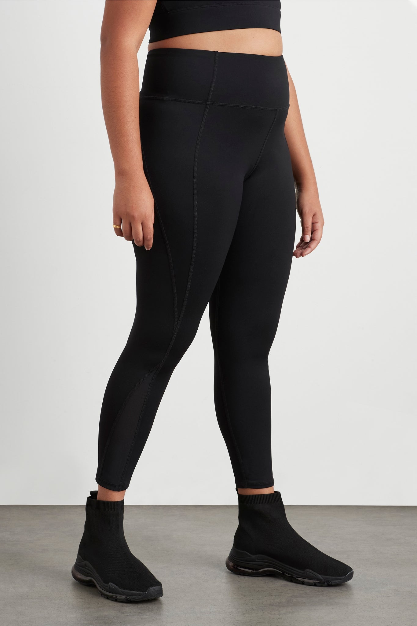 size: 16