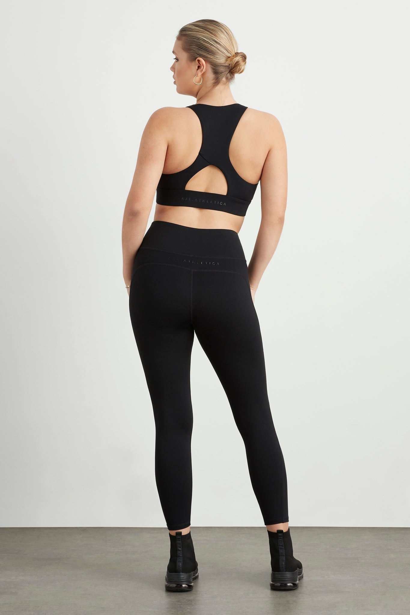 size: 12