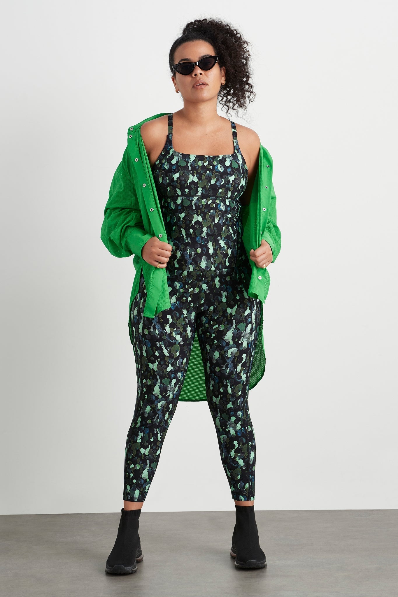 size: 16