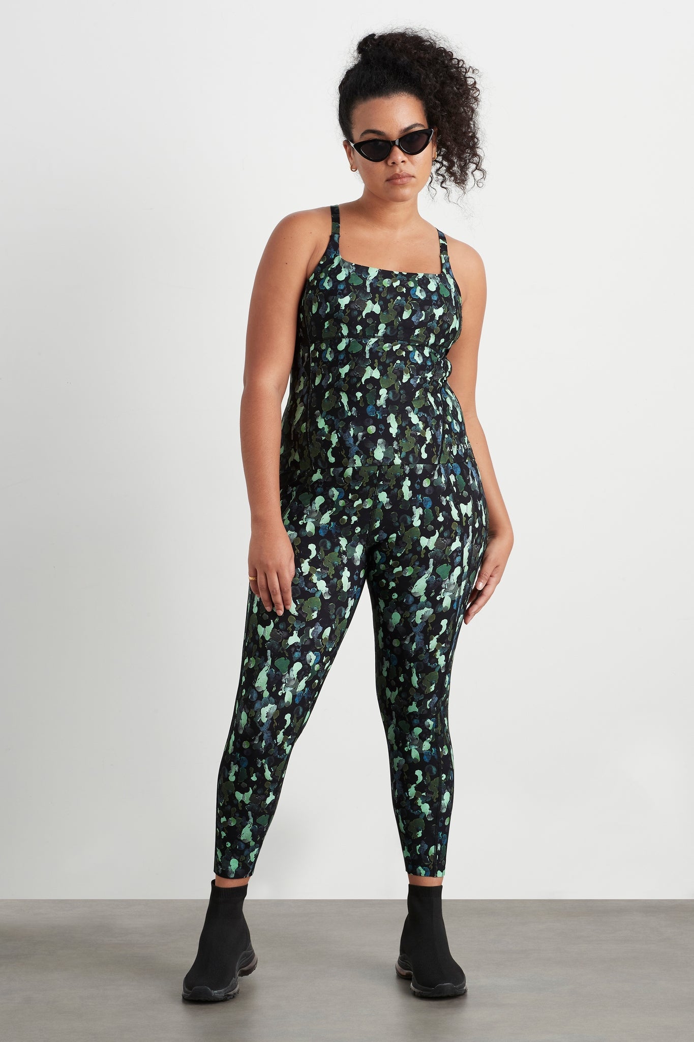 size: 16